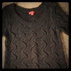 Elle sweater